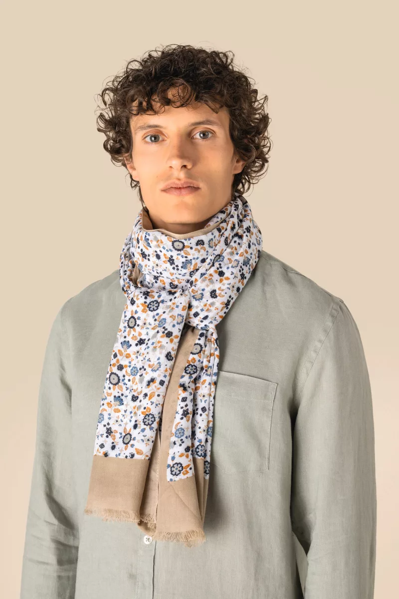 Unisex-Schal mit Blumenmuster, White Floral Blue